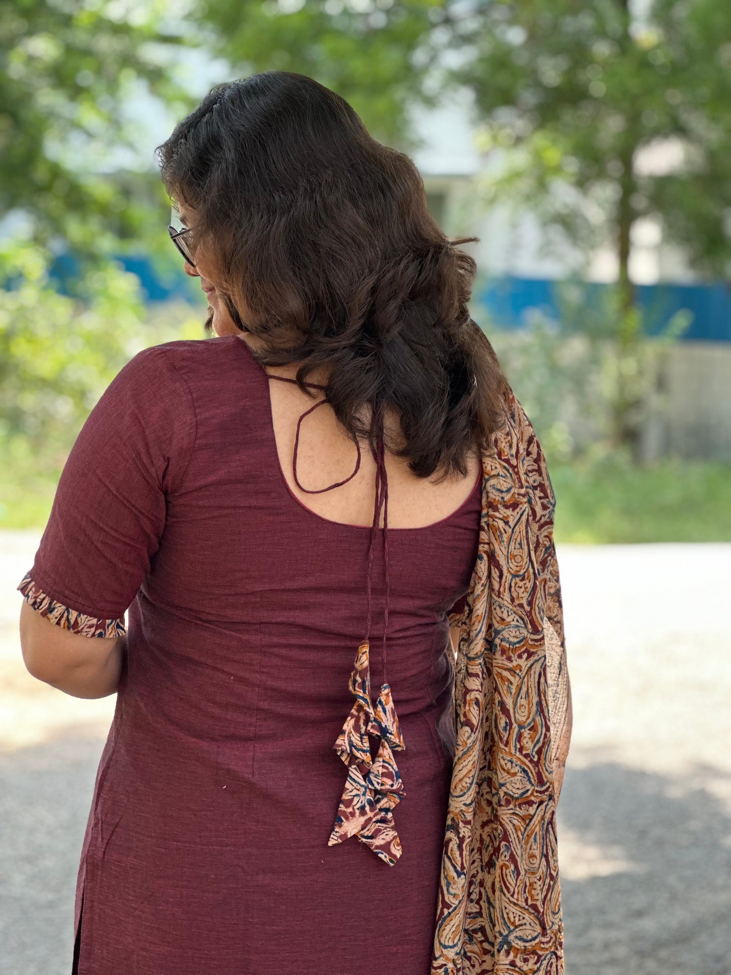 OBK0139 LAHARI- Maroon