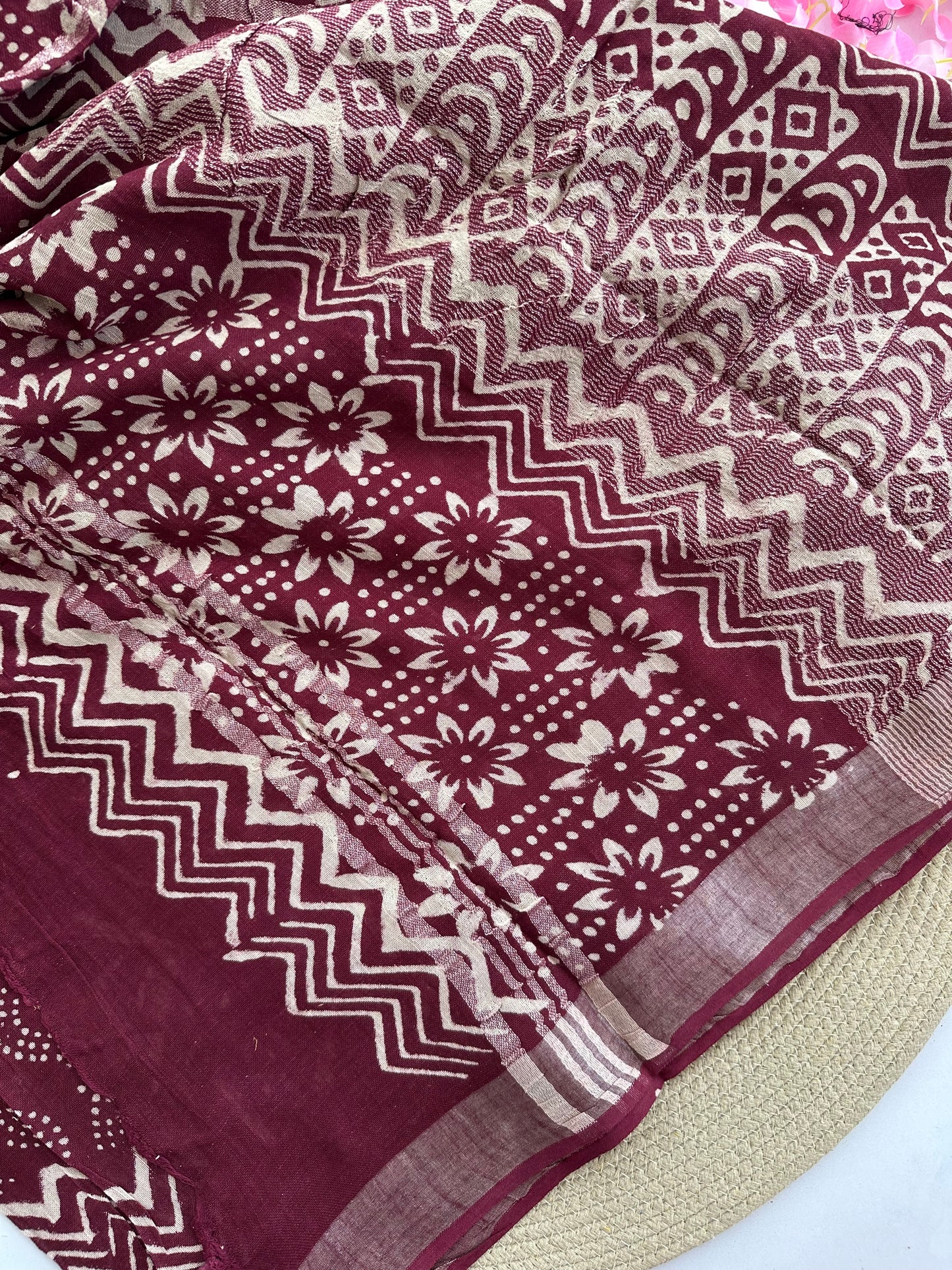 OBKS0013 Maroon motif Linen saree