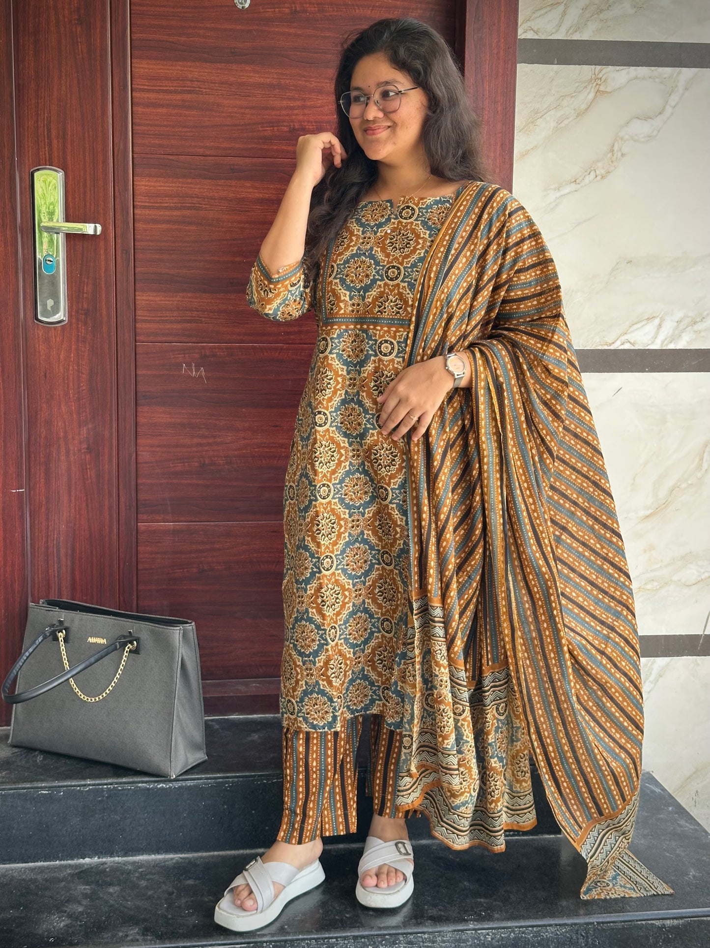 OBKC0016 VARSHA Mustard