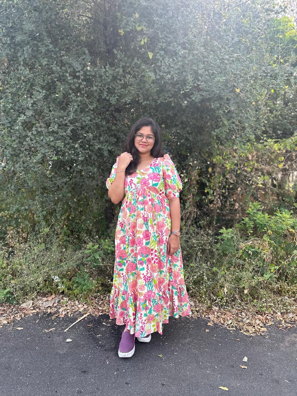 OBK0075 Cream floral Alia cut maxi