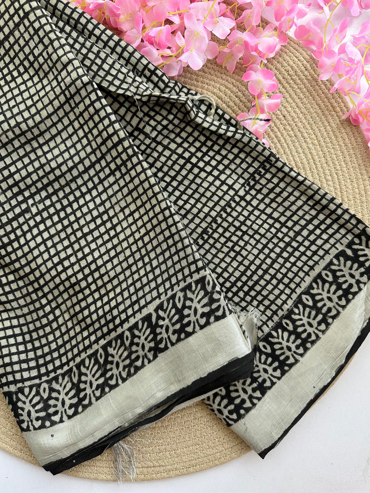 OBKS0009 Black Checks Linen saree