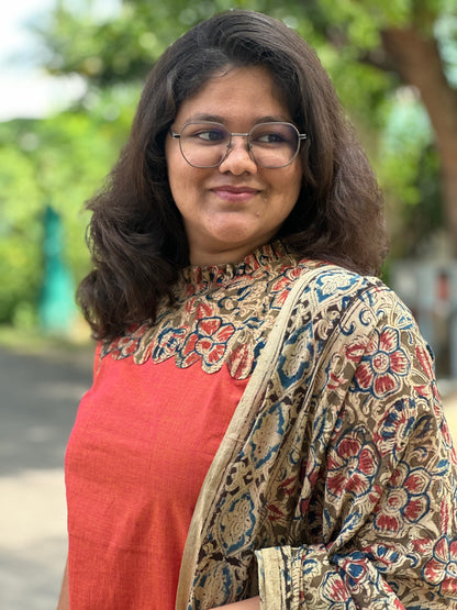 OBK0135 LAHARI-Peach