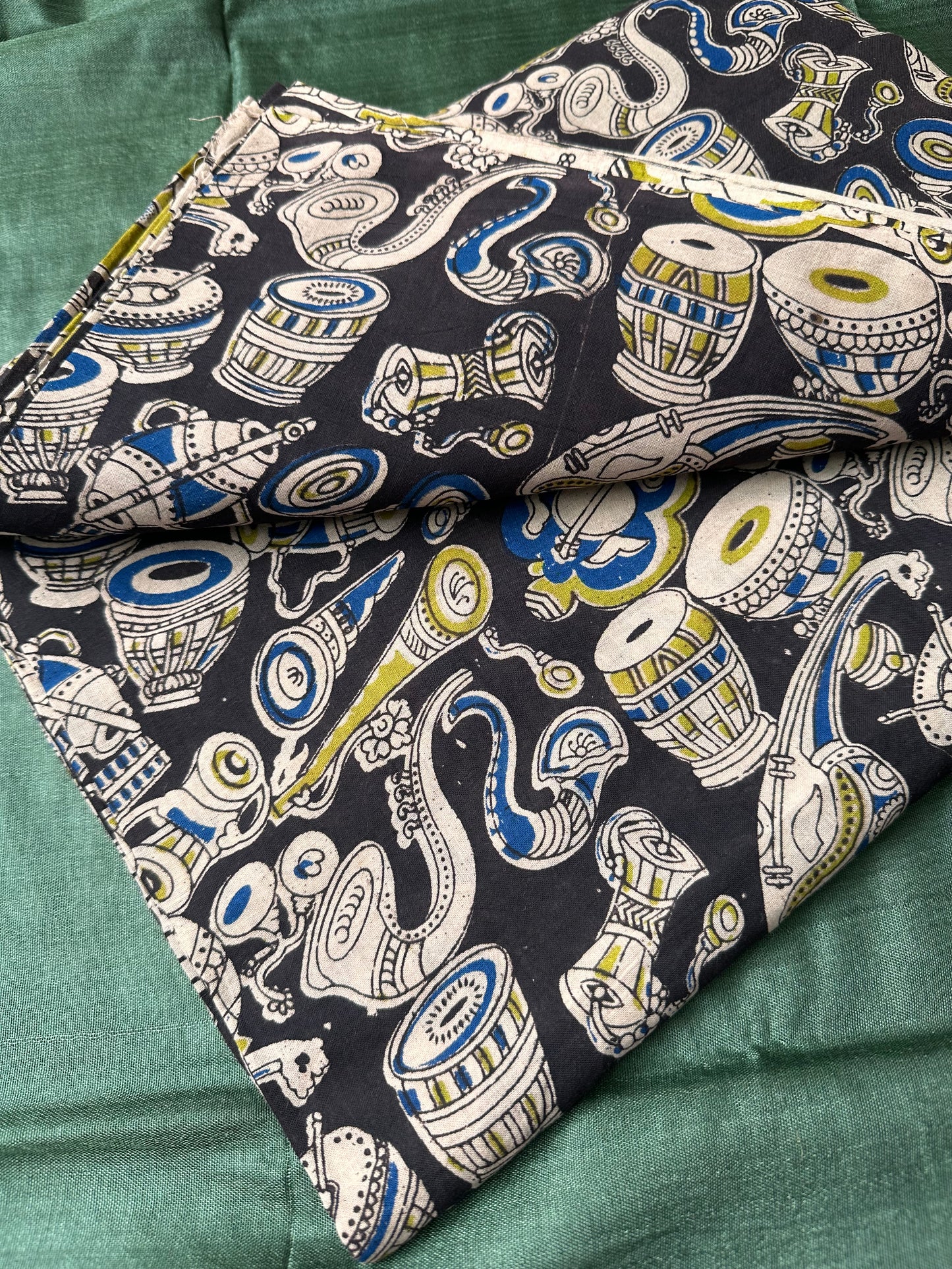 OBKS0004 Black drums Kalamkari Saree