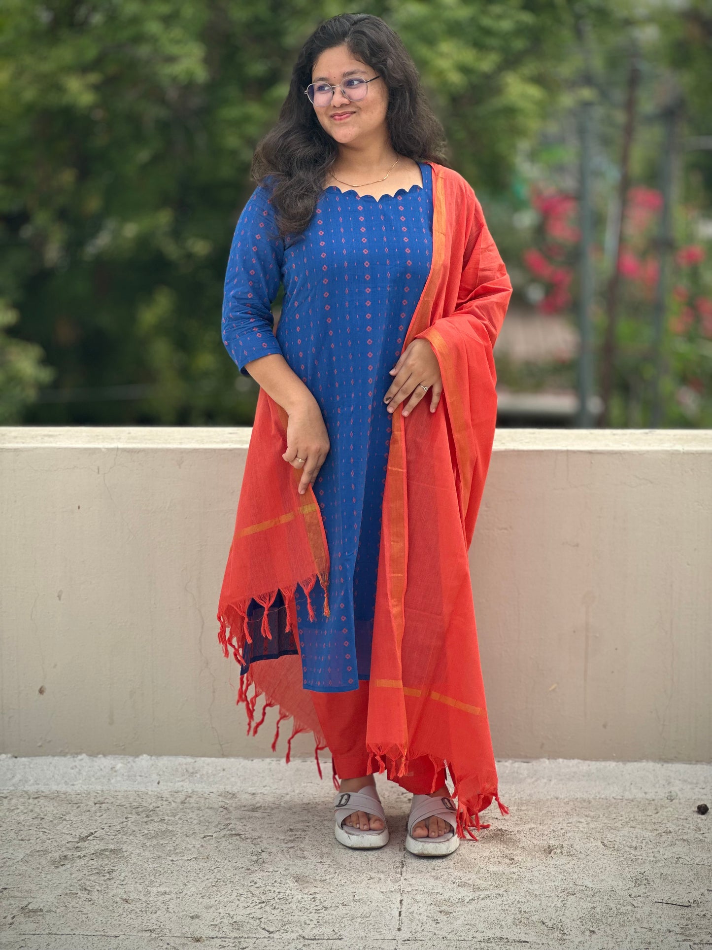 OBK0222 RAAGA Royal blue