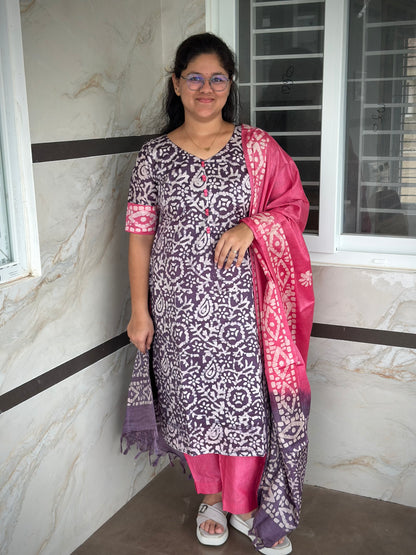 OBKC0027 AVANTHIKA Violet