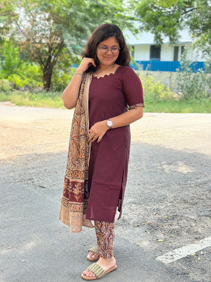 OBK0139 LAHARI- Maroon