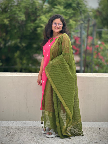 OBK0220 RAAGA Pink spade