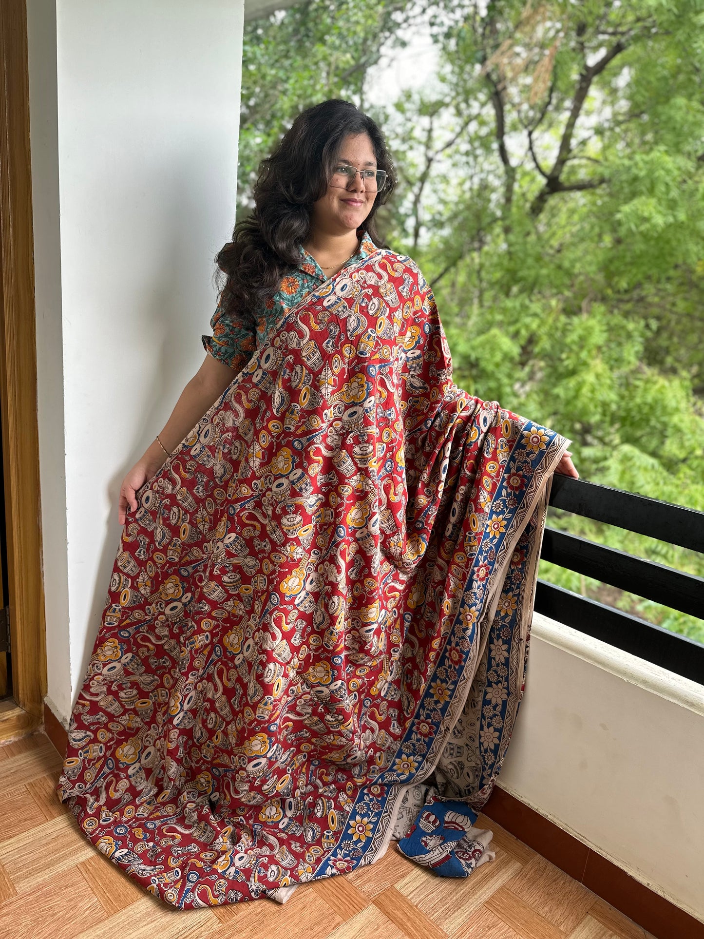 OBKS0005 Red drums Kalamkari Saree
