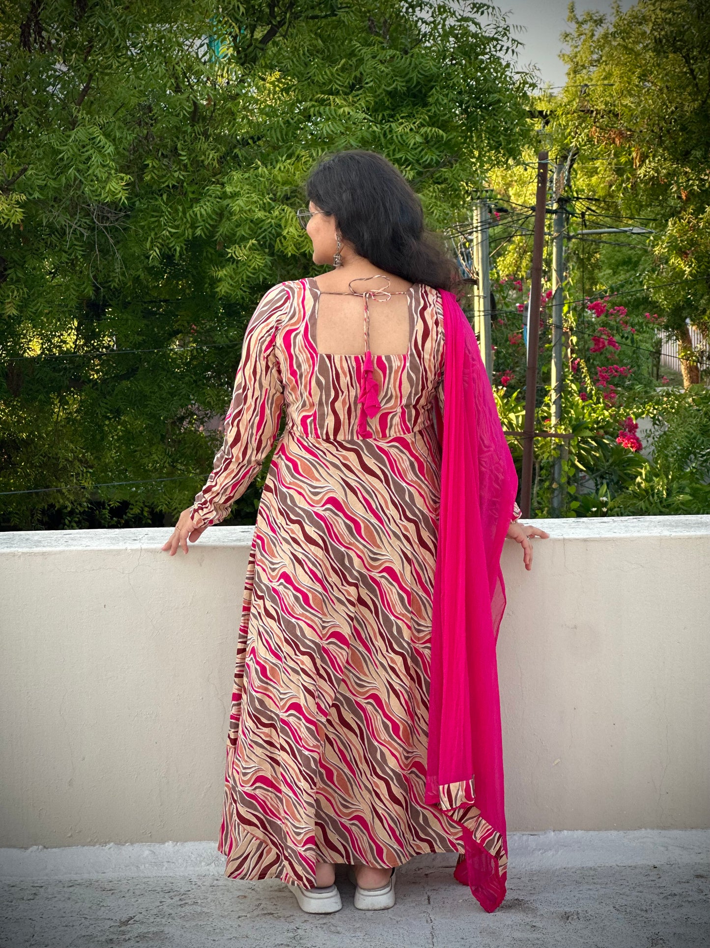 OBKF0038 SNEHA - Pink stripes