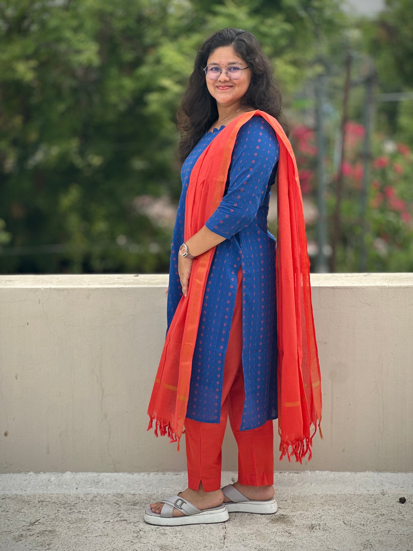 OBK0222 RAAGA Royal blue