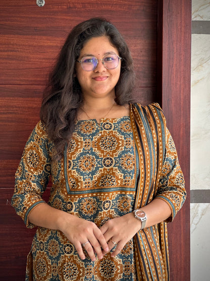 OBKC0016 VARSHA Mustard