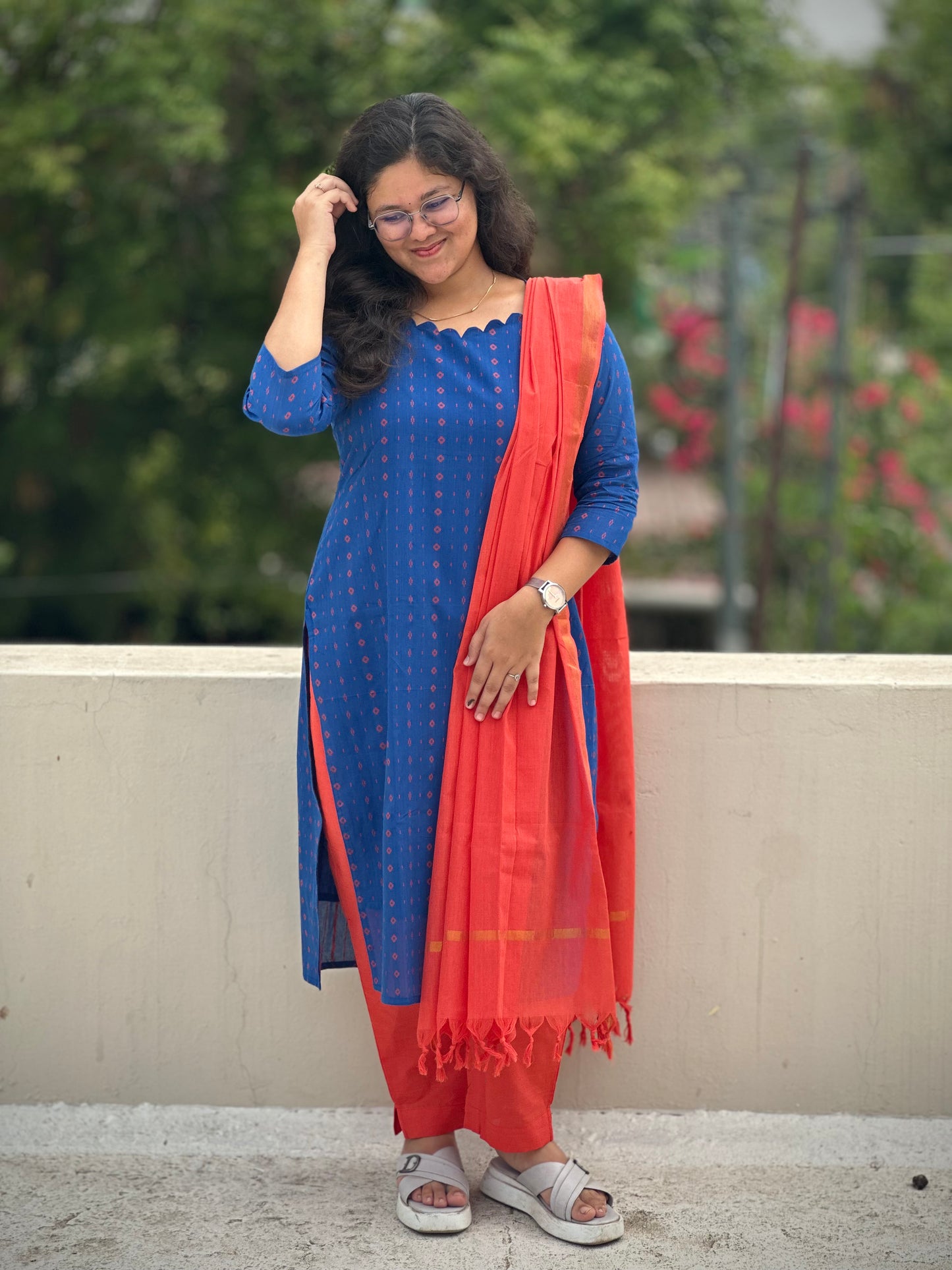 OBK0222 RAAGA Royal blue