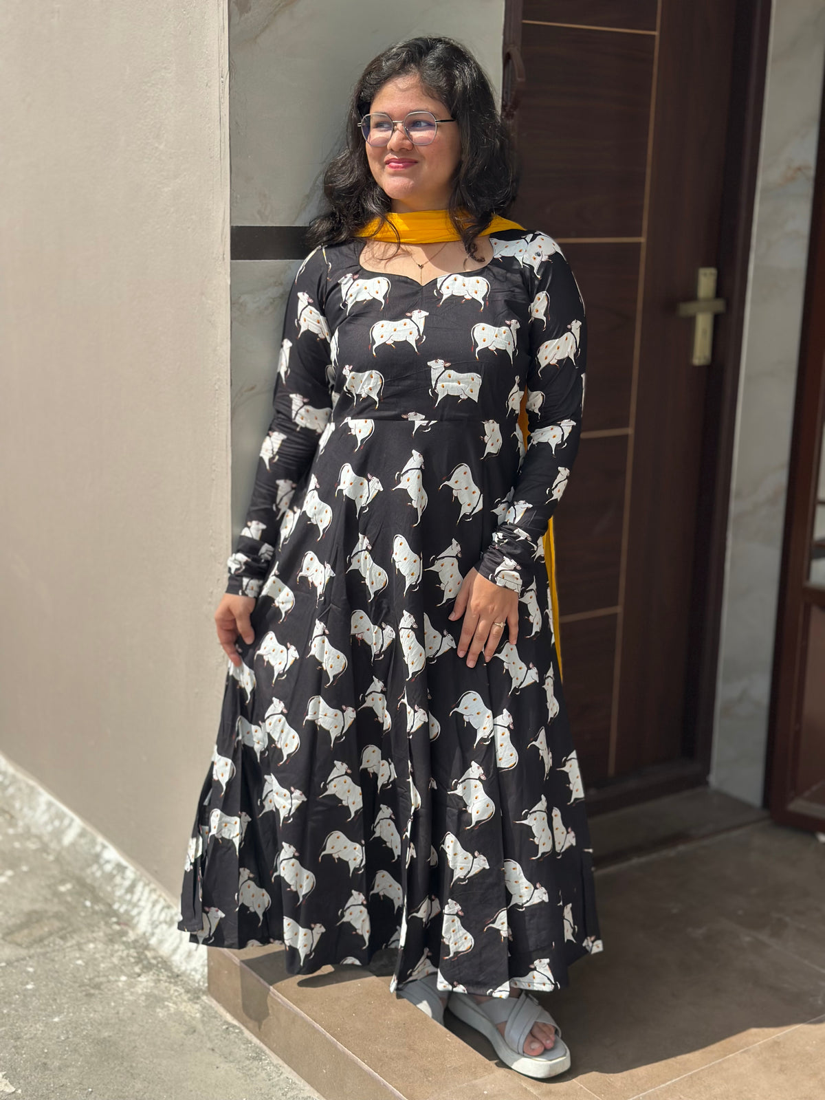 OBKF0057 SNEHA Black Cow