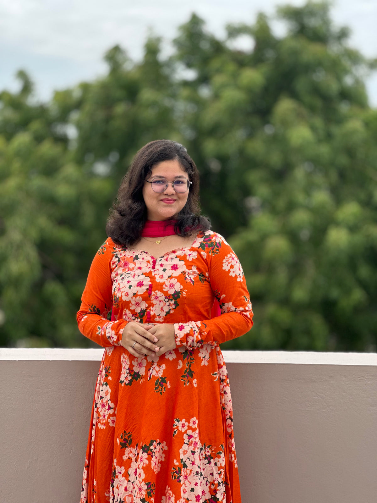 OBKF0050 SNEHA - Orange flowers