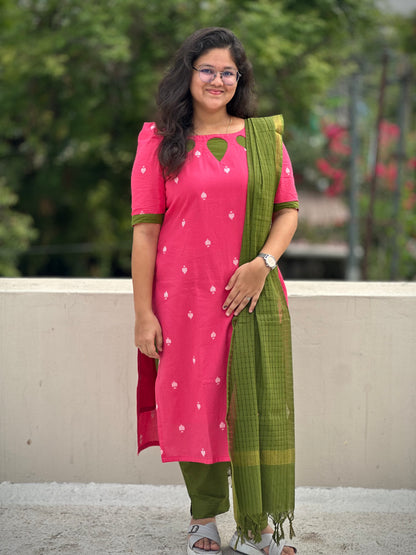 OBK0220 RAAGA Pink spade