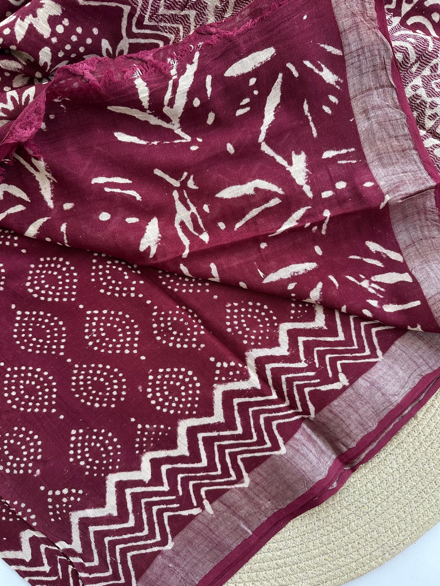 OBKS0013 Maroon motif Linen saree