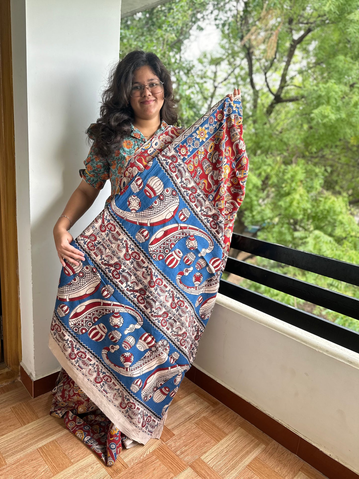 OBKS0005 Red drums Kalamkari Saree