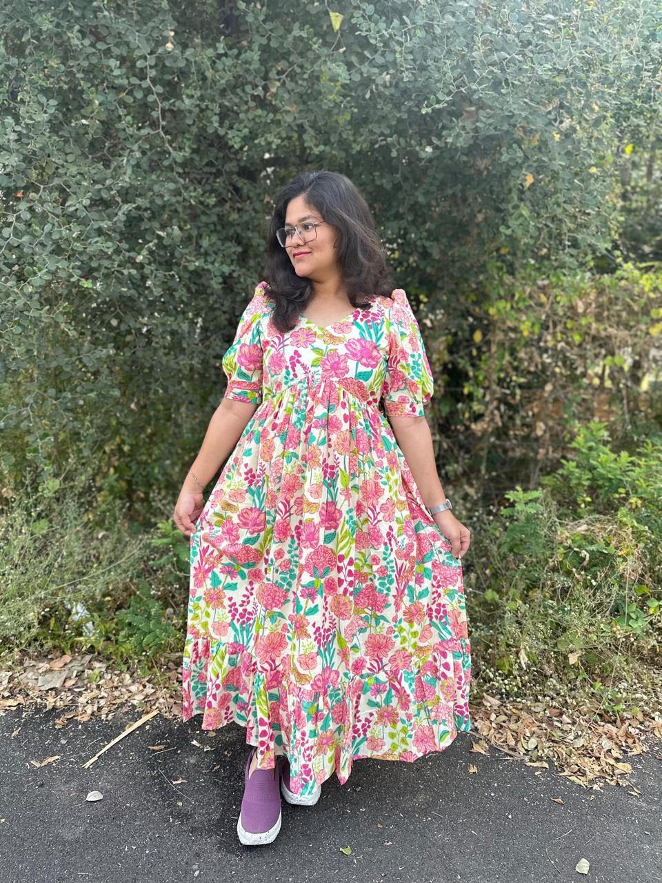 OBK0075 Cream floral Alia cut maxi